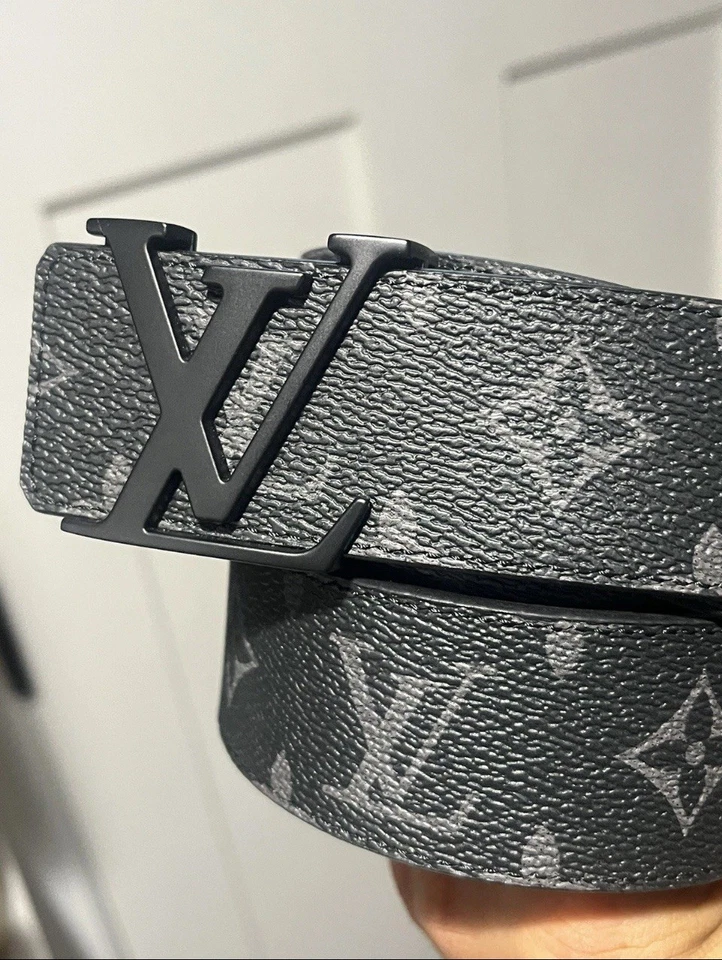 Cinto Louis Vuitton LV inicial monograma couro para homens - Marrom tamanho 34 - Imagem 2 de 4