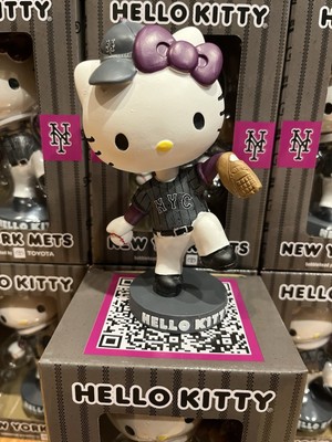 New York Mets SGA 2024 + 2025 Japan Hello Kitty Bobblehead Lmtd