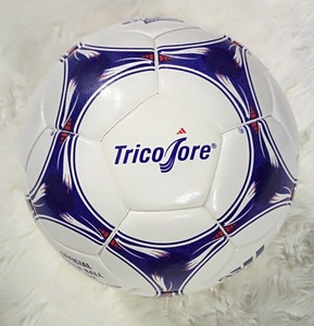 tricolore ball