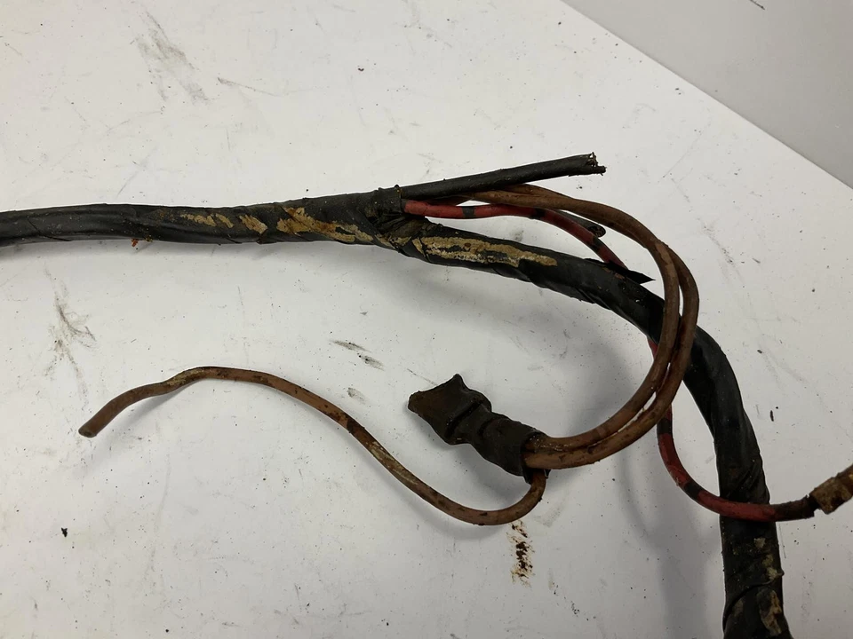1969 Porsche 911 Front Trunk Wiring Harness, Damaged 90161200102 - Image 2 of 4
