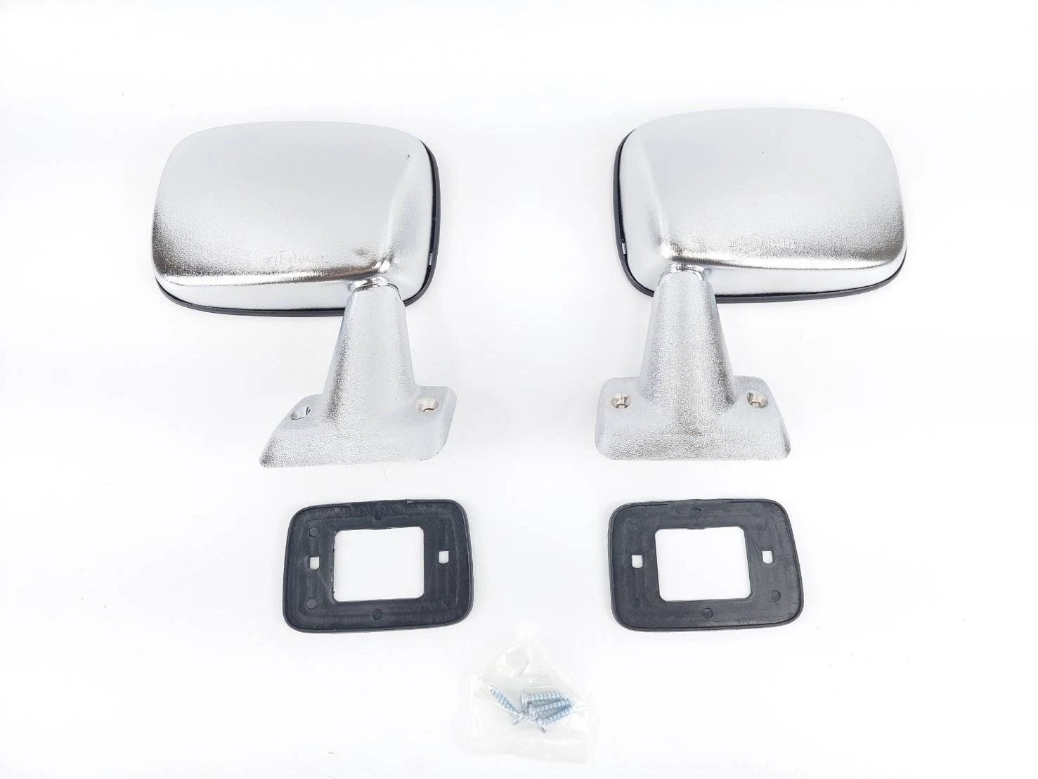 Door Side Mirror fit for Toyota Pickup 4Runner RN55 1983-1989 TO1321107 Chrome