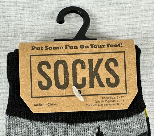 Bioworld DC Comics Batman Gray & Black Adult Crew Socks Fits Shoe Size 6-12 New - Picture 3 of 5