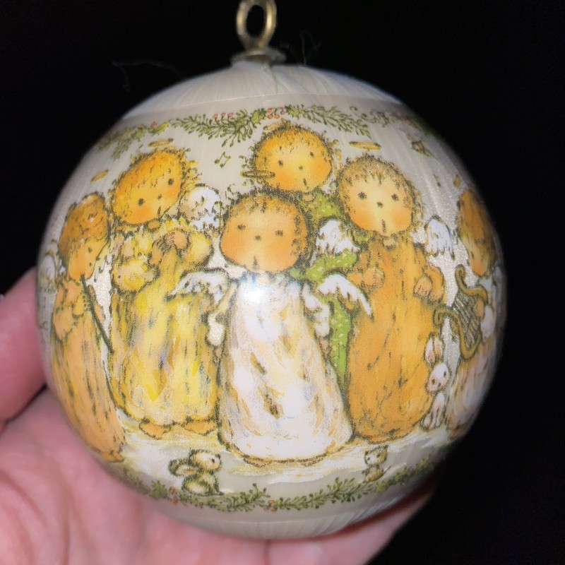 Hallmark Hummel 1979 Christmas Ornament "and Heaven and Nature Sing" Free Ship