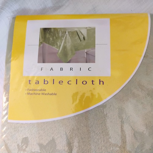 Town & Country Living Tablecloth Washable 70in Spring Meadow/Pistachio - Picture 1 of 7