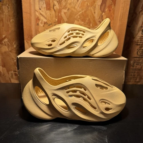 Adidas Yeezy Foam Runner Desert Sand taglia 6 uomo 6M GV6843