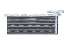 Ladeluftkühler NRF 30991 für VW GOLF 7 5G1 BQ1 BE1 BE2 Variant BA5 BV5 SPORTSVAN
