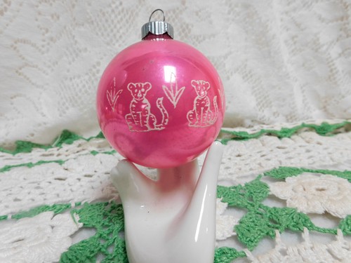 VTG Christmas Pink  Tiger Cat Stencil Shiny Brite Glass Ornament Rare Design! - Picture 5 of 10