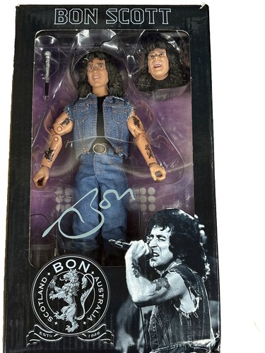 NECA AC/DC Bon Scott Action Figure Dressed, Alternate Head, Microphone ...