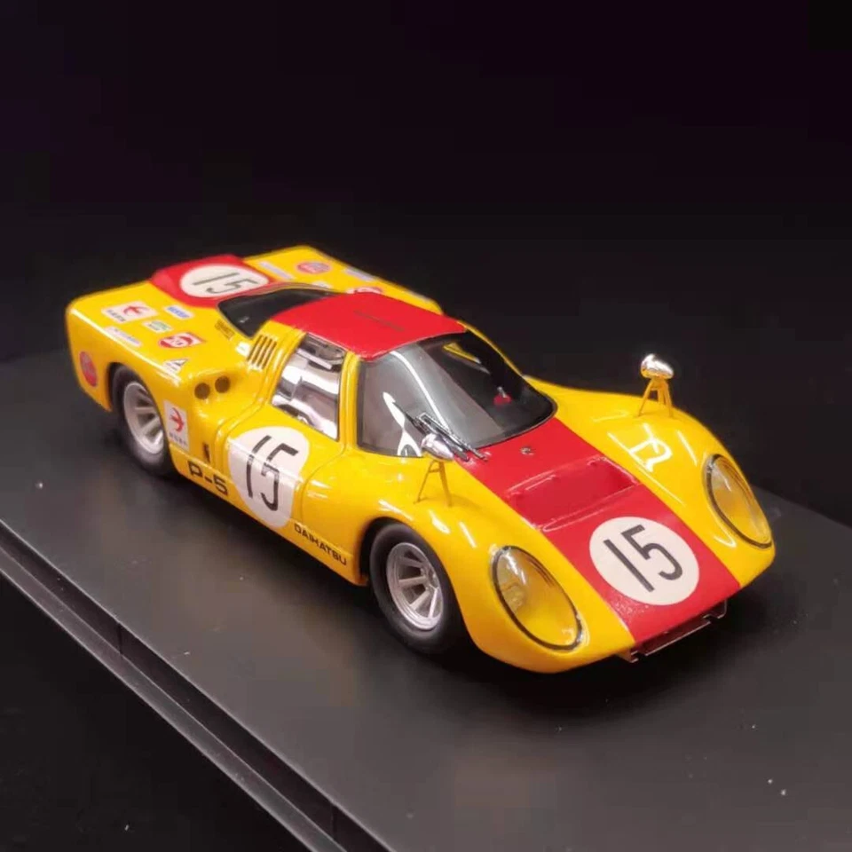 EBBRO 1/43 DAIHATSU P5 Japan GP 1968 No. 15 Yellow Red # 45510 - Image 2 of 4