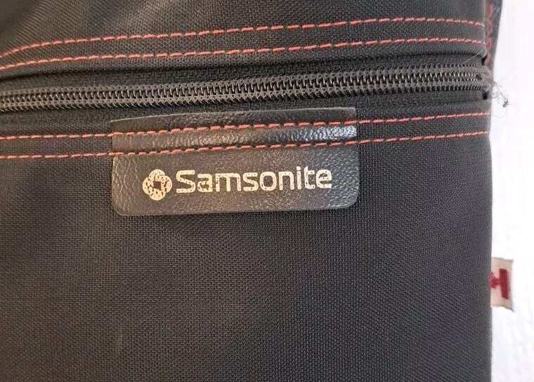 SAMSONITE Travel Black Hanging Garment Bag H/D Snap Closure - Image 2 of 4