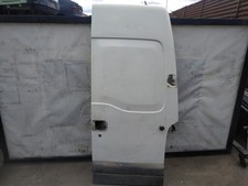 Porte arrière et accessoires Nissan INTERSTAR