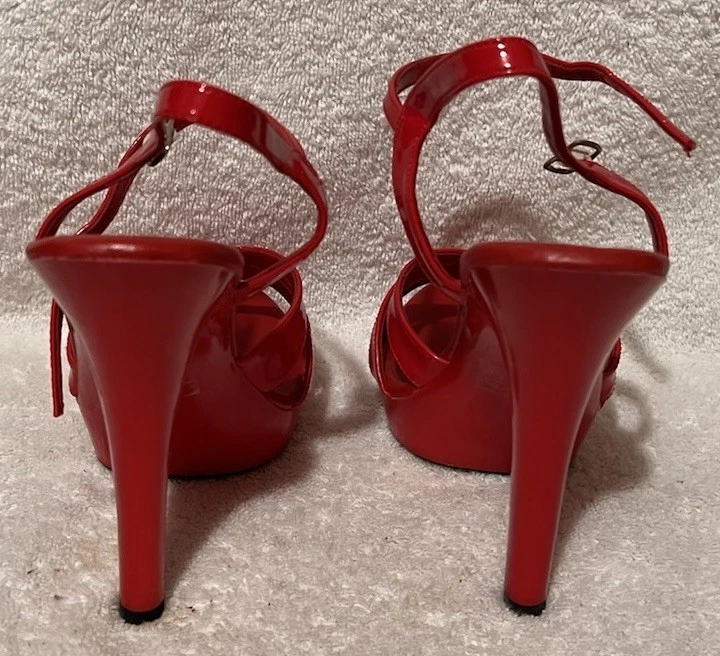 Sapatos SEXY Jante plataforma de couro envernizado vermelho 5” salto alto biqueira aberta tamanho 7 LEIA - Imagem 3 de 4