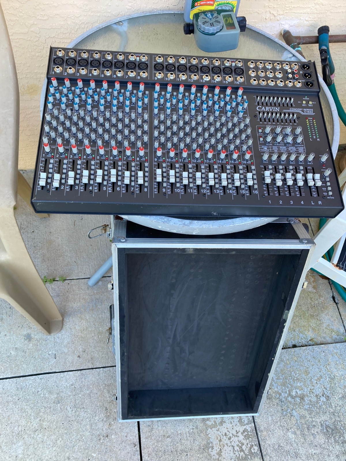 Carvin Concert Series C1644 Analog Mixer With Carvin Road Warrior Case