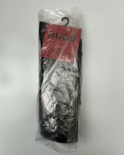 Paquete de 3 calcetines negros de mezcla de algodón suave con logotipo Hugo Boss para hombre talla 5,5-8 - Imagen 4 de 24