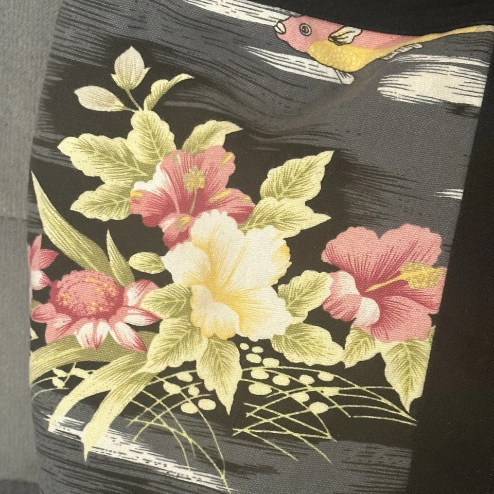 Bolso de Mano Tommy Bahama Tropical Negro Y Gris Floral Lona Bordado 23x15 Foto 4 de 4