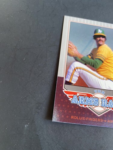 2001 Upper Deck Decade 1970's Arms Race - Card #AR7 Rollie Fingers Oakland A’s - Photo 6 sur 6