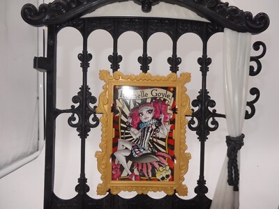 Mattel Monster High Freak du Chic Circus Scaregrounds, Rochelle