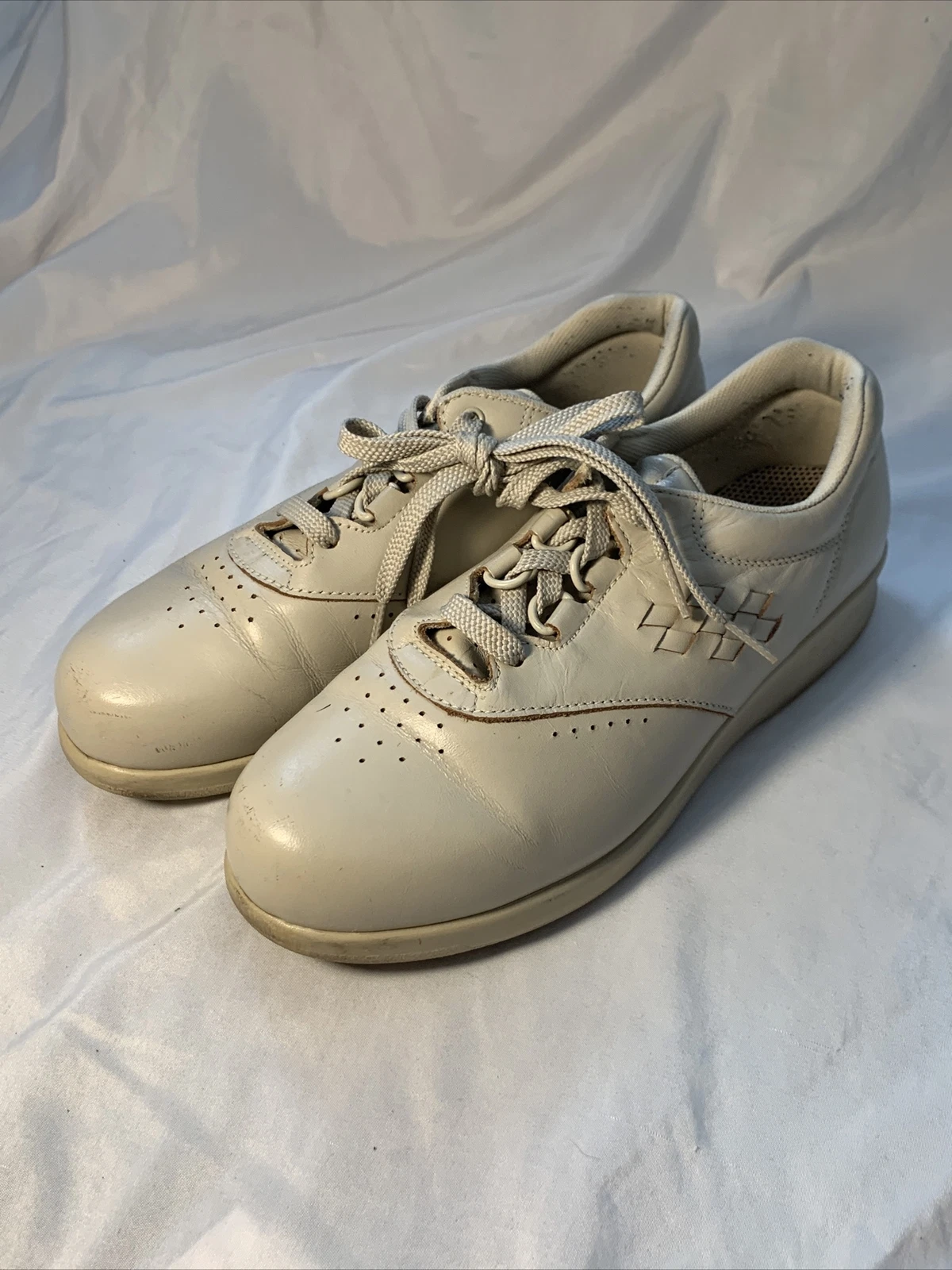 SAS Free Time Beige Tan Women's Walking Shoes sz 7 M