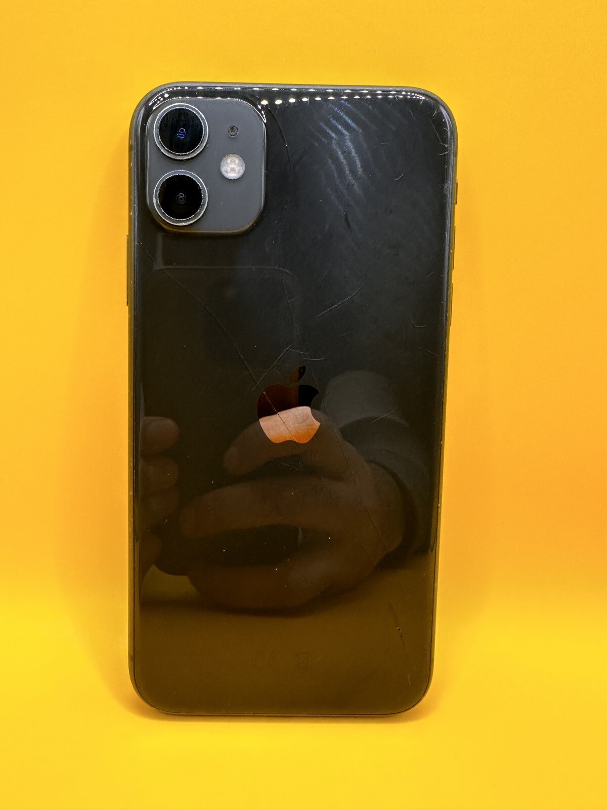 Apple iPhone 11 64GB Black (Unlocked) A2221 CRACKED FULLY WORKS