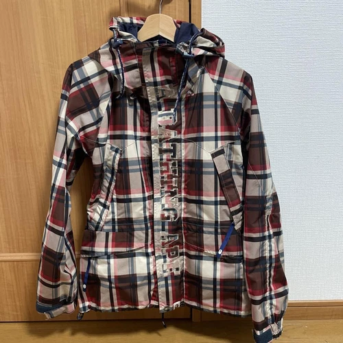 A BATHING APE (BAPE) Giacca snowboard BAPE nero rosso A Bathing Ape taglia S