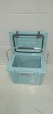 Yeti Roadie 20 Hard Cooler  River Green