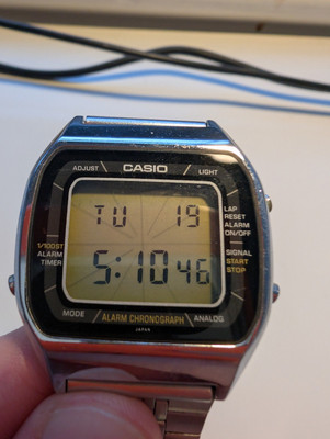レア VINTAGE 1981's CASIO A201 デジタル腕時計 s-l400.jpg