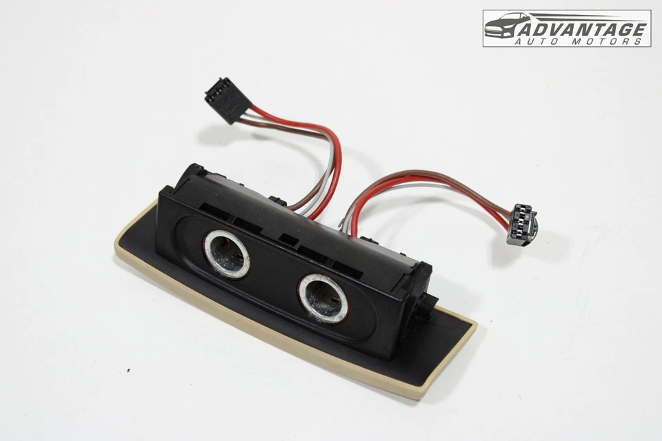 AUDI A7 QUATTRO 2012-2015 CONSOLA CENTRAL TOMA DE CORRIENTE TRASERA TOMA DE CORRIENTE Y BISEL OEM Foto 4 de 4