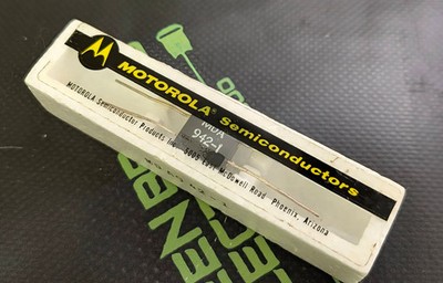 MDA942-1 - MOTOROLA - Bridge Rectifier Diode, 1 Phase, 1.5A, 100V V(RRM), Silico