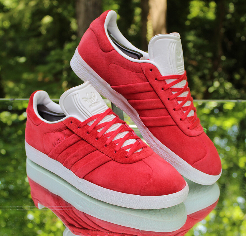 gazelle stitch and turn red