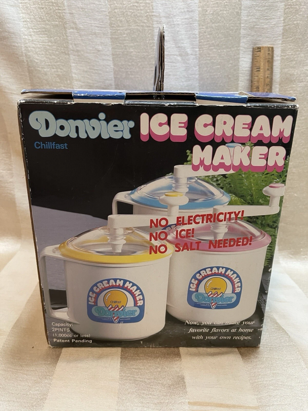 DONVIER ICE CREAM MAKER Chillfast Japan 1 QT 2 Pints Yellow Rim Hand Crank BOX