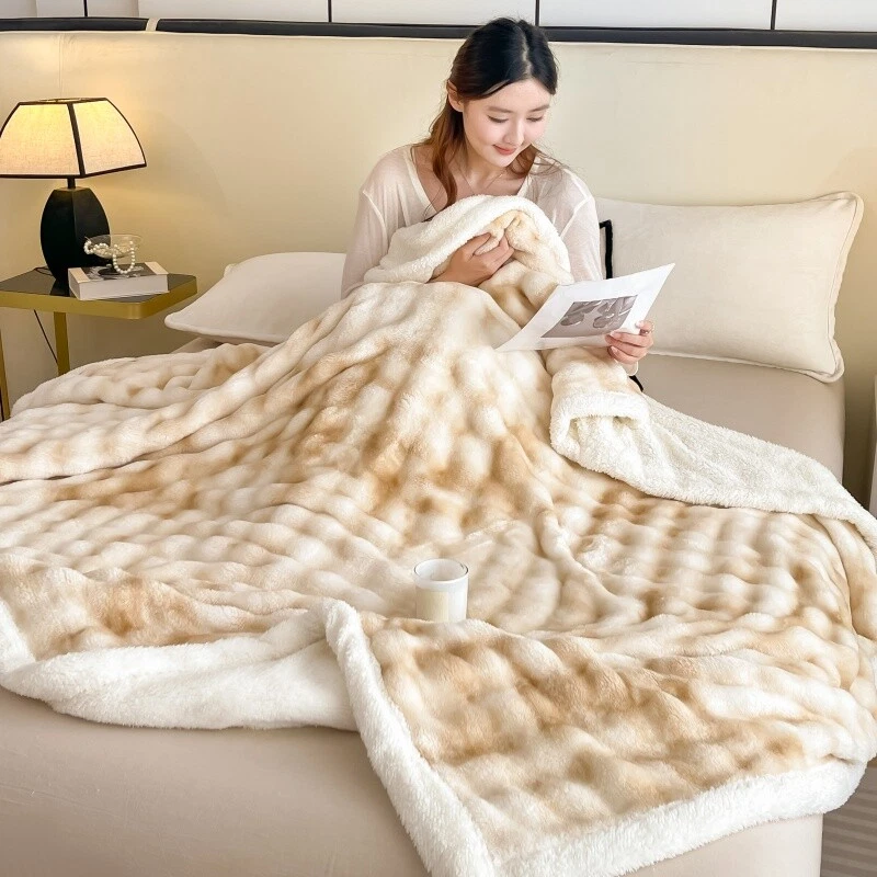 Chinese Soft Blanket Velvet Double Layers Warmful Bed Cover Multi Size Queen New - Image 2 of 4