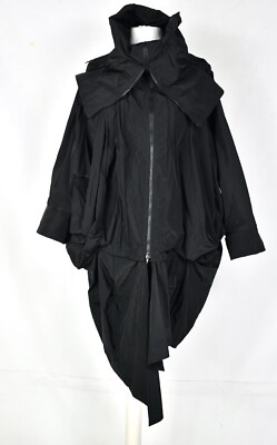 Creare schwarzer ''Funnel'' Ballon Asymmetric Memory Black Mantel Gr. M/L/XL