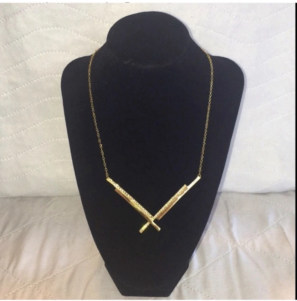 Collar CC Skye chapado en oro de 12K haz de luna Foto 2 de 4