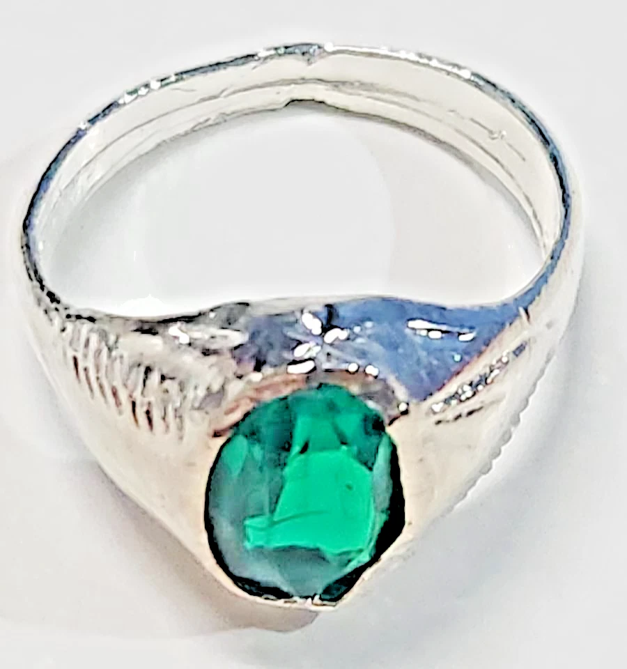 Anillo de plata esmeralda creado en laboratorio piedras preciosas hecho a mano regalo de lujo hombres mujeres Reino Unido Foto 4 de 4