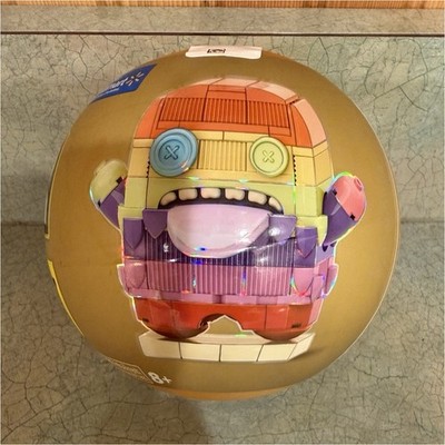 ZURU Fuggler MAX Building Toy Set 167 Pieces Ball Packaging Max Character