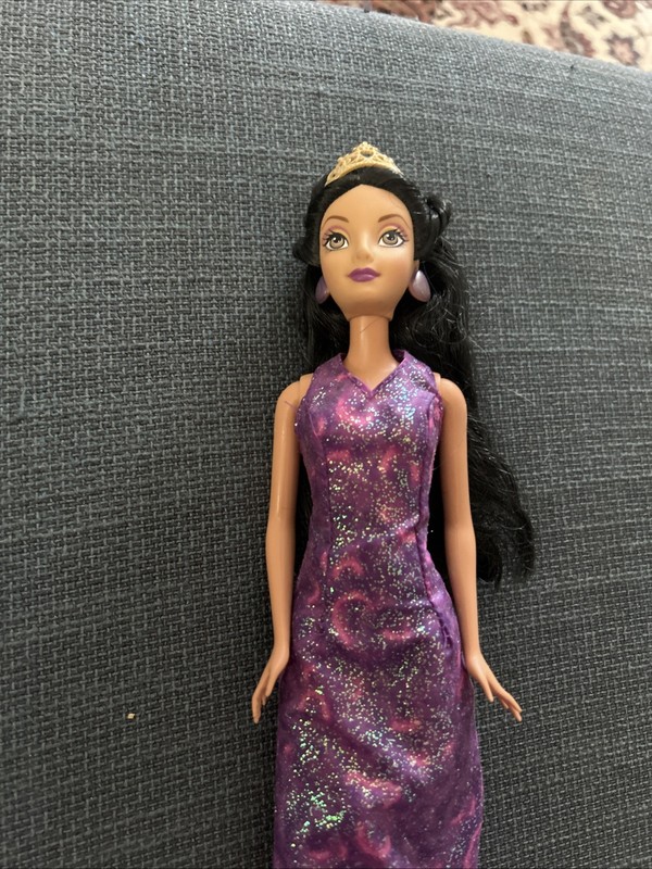 Disney Store Classic Doll Jasmine From Aladdin Dressed Displayed