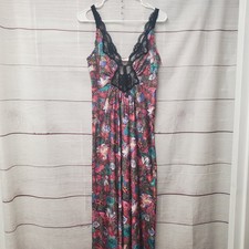 Vintage Vandemere Multicolor Floral Nightgown Size Small 8-10 Satiny Black Lace