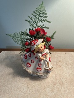 Rare Vintage Relpo Valentine’s lady planter 1958 ceramic Japan Spaghetti A809