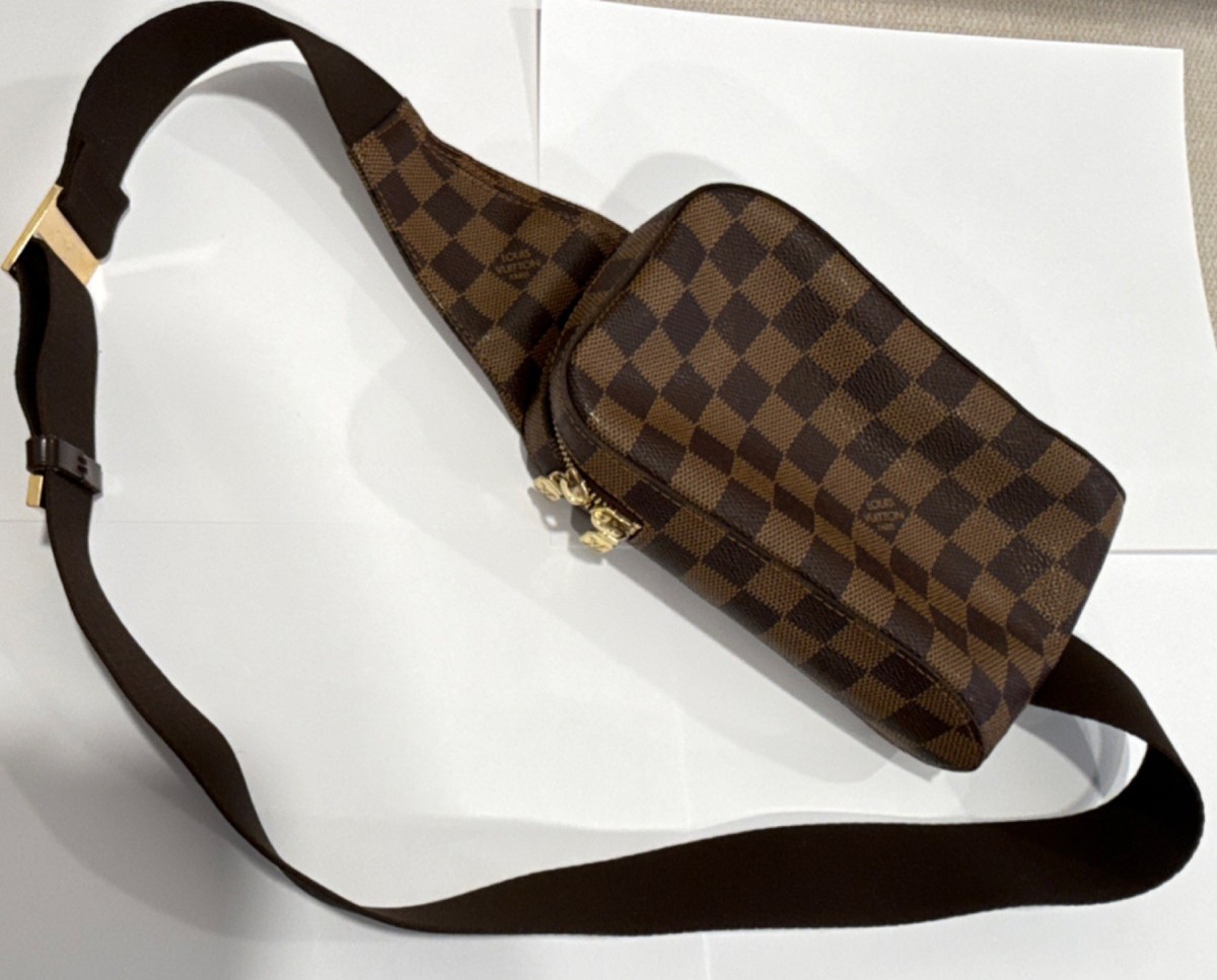 バッグ Damier Design Belt Horizontal Body Bag Louis Vuitton Damier Brown Belt Bag Crossbody with Gold Hardware