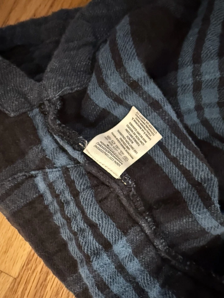 Free People 海军蓝法兰绒束腰上衣,尺寸 L,前口袋! 里面有格子! — 第 3/4 张图片