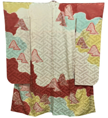 Japanese Vintage Kimono Furisode silk Red Family crest Expensive Height 62.59in