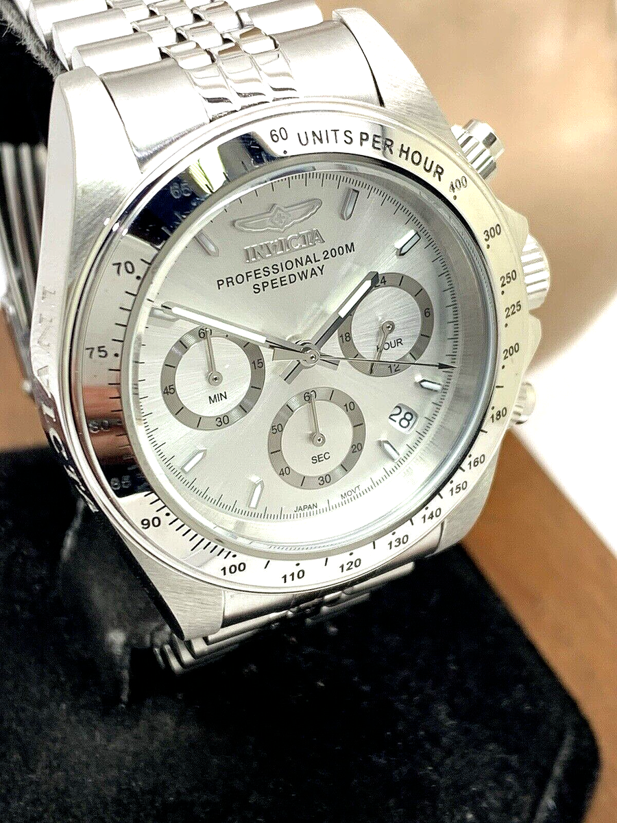 Invicta Mens Watch 30988 Speedway Chronograph Quartz Silver Invicta Mens Watch 30988 Speedway Chronograph Quartz Silver