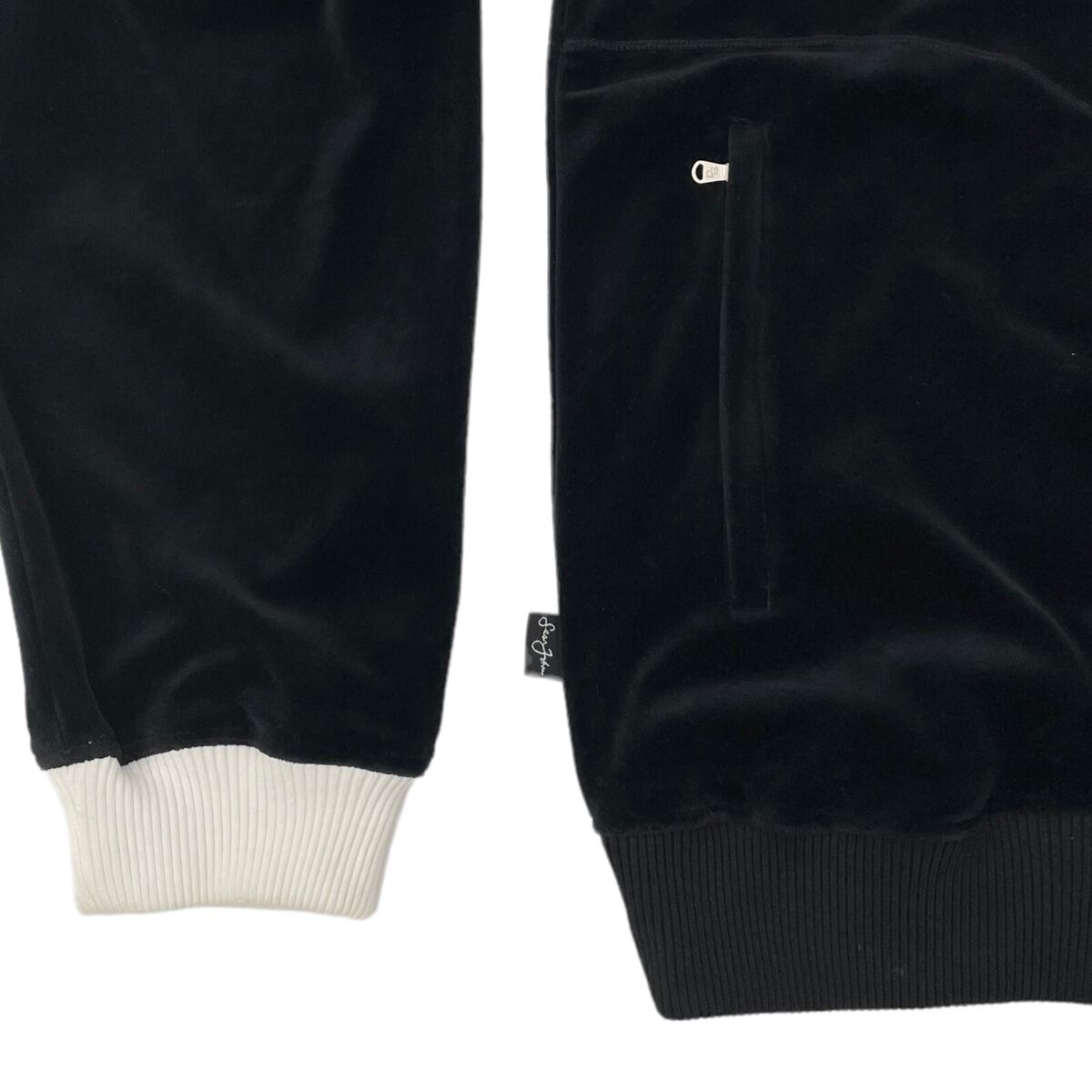 NWT Vintage 90s Sean John Velour Pullover Sweatshirt Black NWT Vintage 90s Sean John Velour Pullover Sweatshirt Black