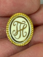 Vintage Rare Amazingly Gorgeous Initial Letter H Gold Tone Lapel Pinback 2555
