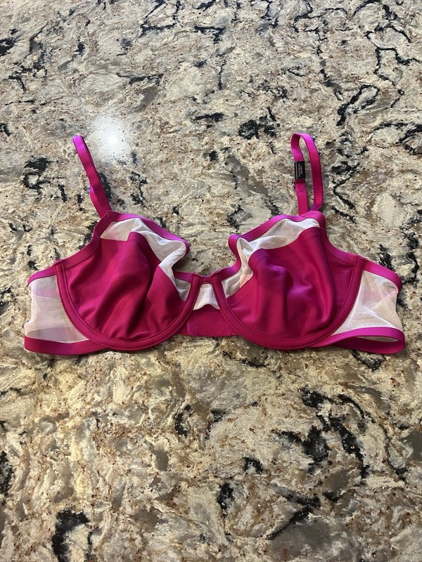 NWT Victoria's Secret Unlined Demi Bra Size 34D