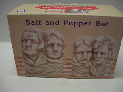 Cracker Barrel Mount Rushmore Salt Pepper Shakers