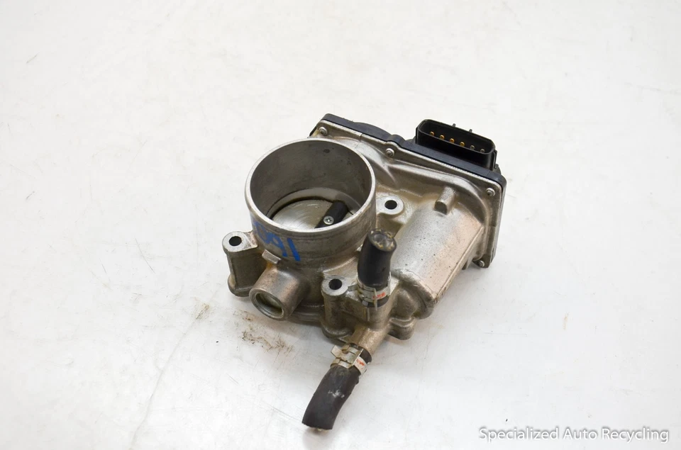 Toyota Corolla 2014 carrocería del acelerador Foto 3 de 4