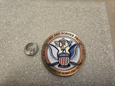US CUSTOMS AND BORDER PROTECTION FRONT LINE CHALLENGE COIN!