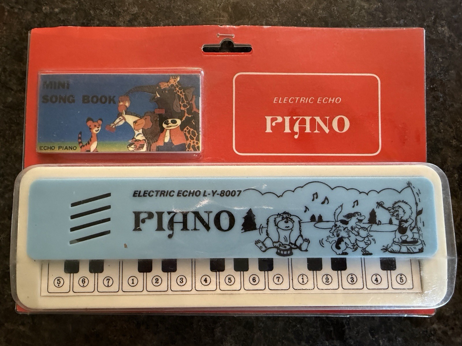 NEW Unopened Vintage 1980s Electric Echo L-Y-8007 Mini Toy Piano With Song Book