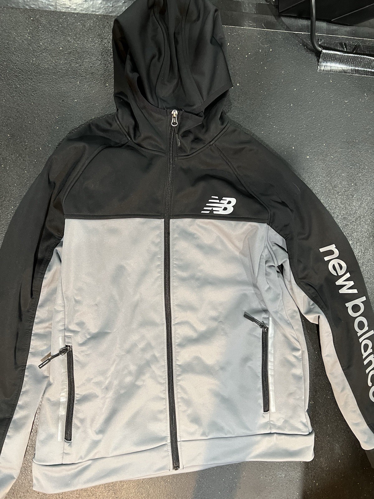 New Balance Soft shell jacket Medium - image 1